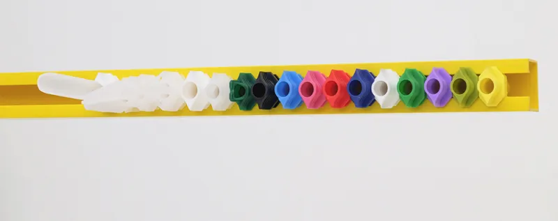 Shantou Ruihua Stand up Pouches Filling Plastic Rail